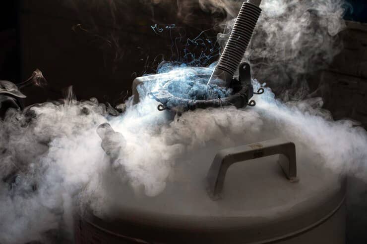 <hr>Cryopréservation de biomolécules d’intérêt.