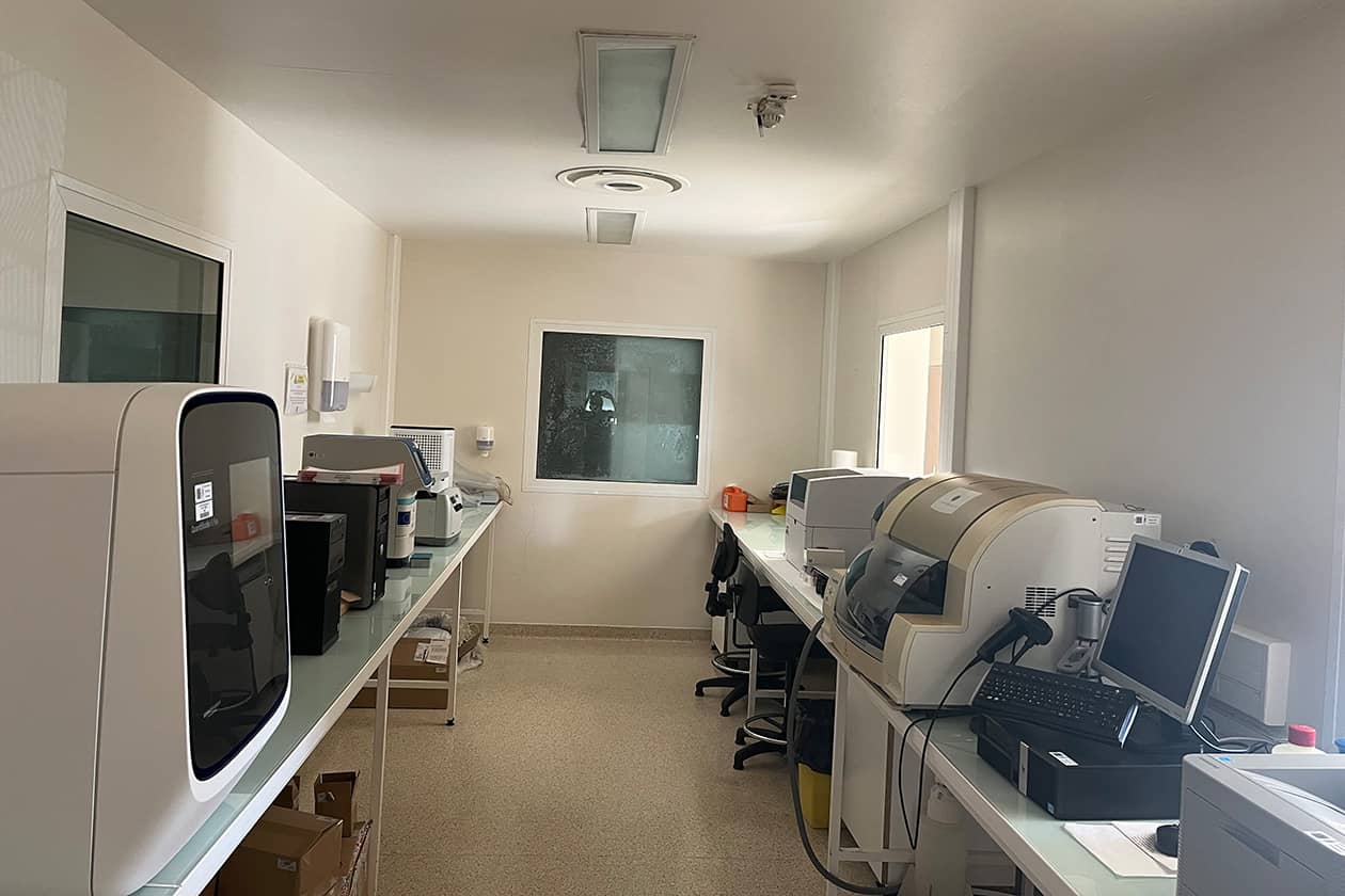 <hr>Salle d’amplification.