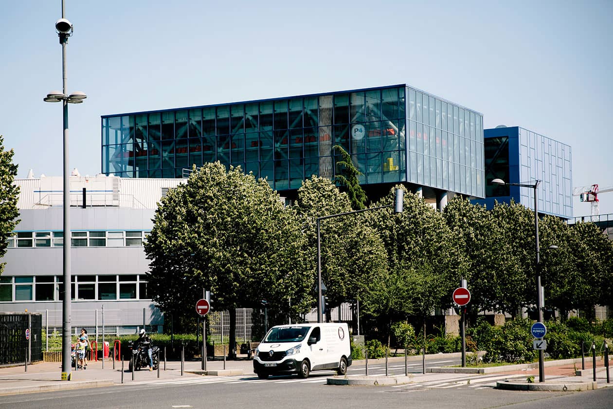 <hr>Laboratoire P4 Inserm Jean Mérieux au sein du Biodistrict Lyon-Gerland.