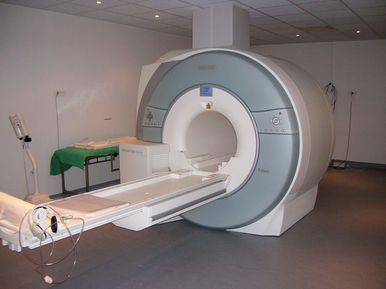 <hr>IRM Siemens Verio 3T corps entier.