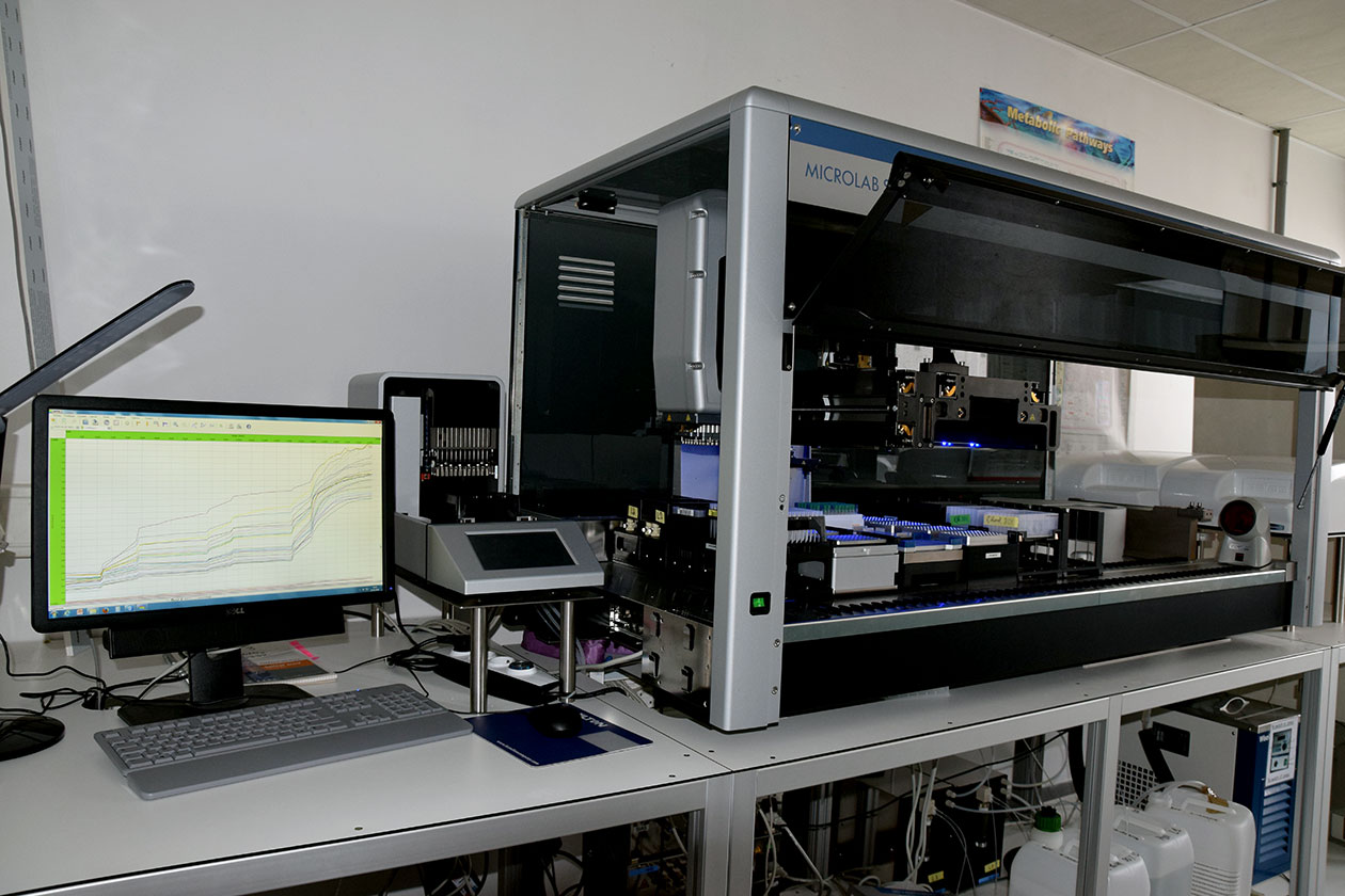 <hr>Système robotisé d’extraction de métabolites et d’enzymes.