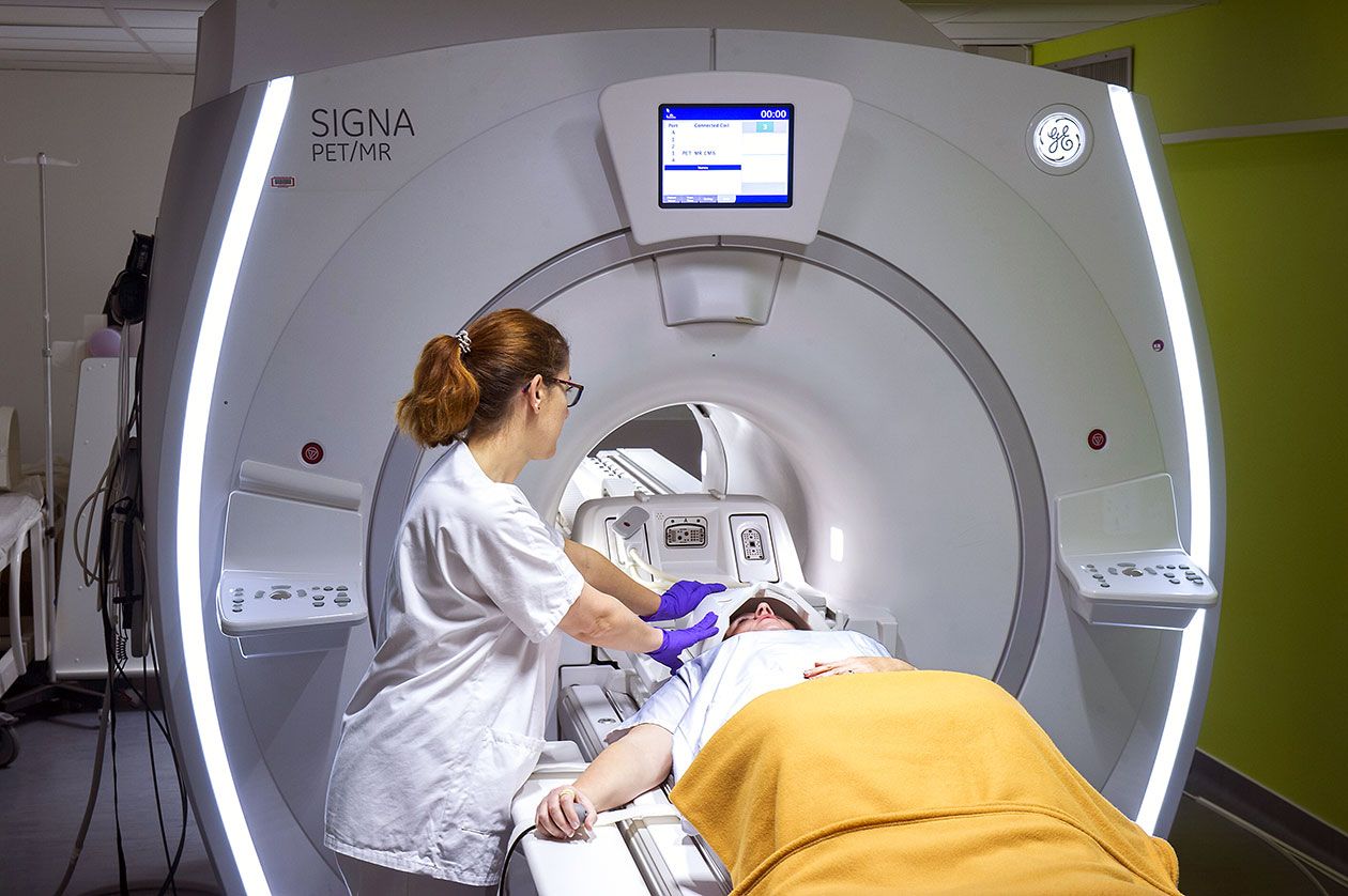 <hr>Système hybride TEP-IRM pour protocoles de recherche clinique. © L. Godart, CEA.