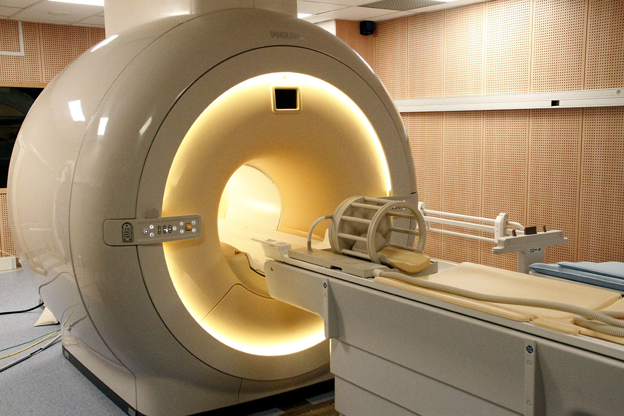 <hr>IRM Achieva 3T dStream Philips TX.