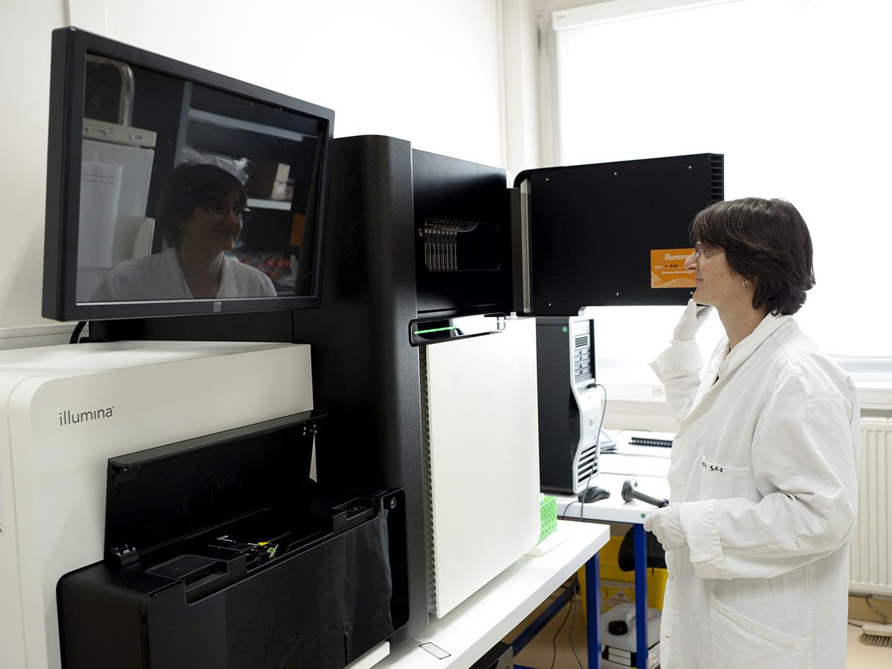 <hr>Séquenceur à haut débit HiSeq 2500 d’Illumina.