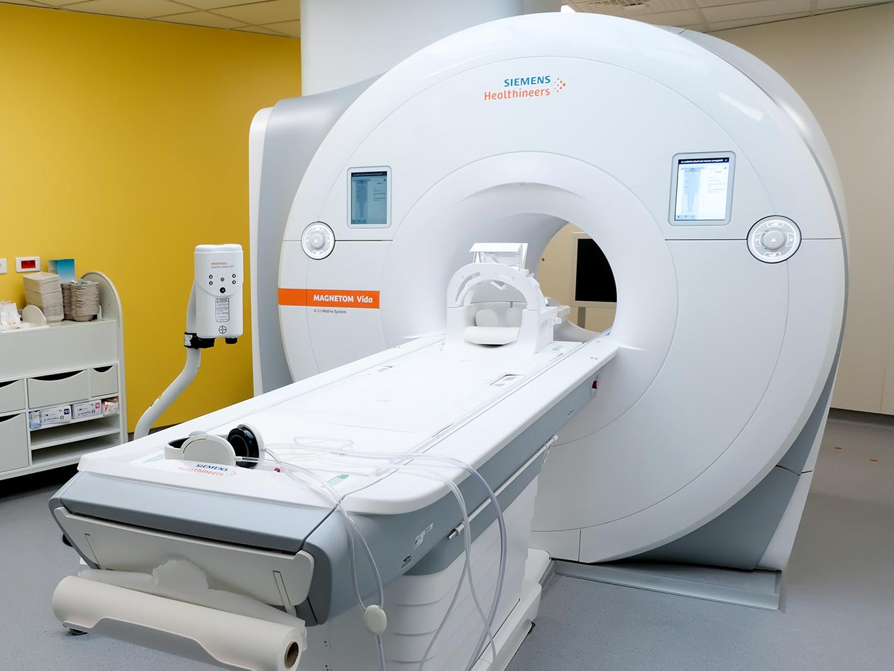 <hr>IRM 3T dédiée aux investigations chez l’Homme et l’animal.