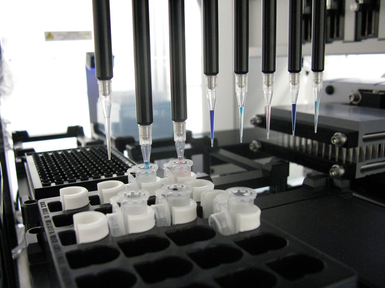<hr>Sélection automatisée de composés bioactifs.