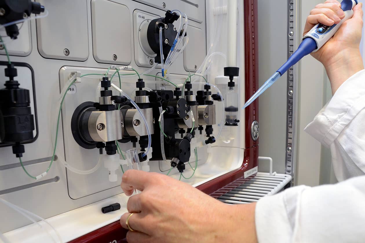 <hr>Purification de protéines sur AKTA Pure (Cytiva).
