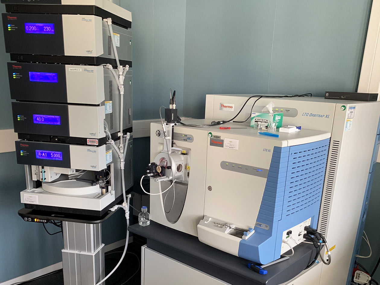 <hr>Spectromètre de masse LTQ-Orbitrap XL.