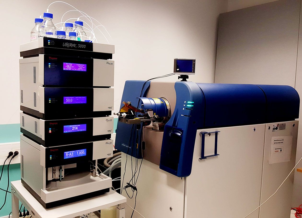 <hr>Spectromètre de masse TripleTOF 4600 (Sciex) couplé à un système de chromatographie liquide UltiMate 3000 nanoRSLC (Thermo Fisher).