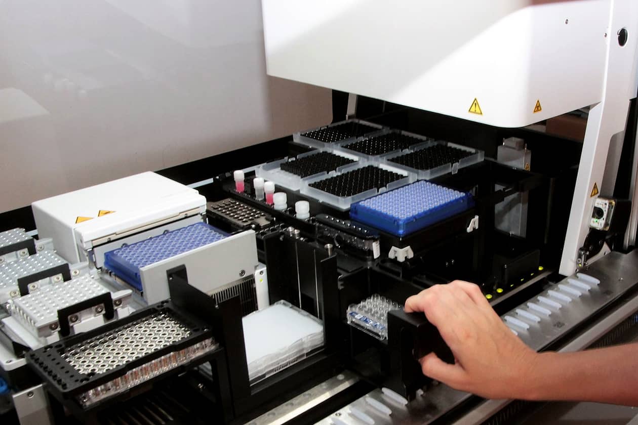 <hr>Chromium Connect (10x Genomics).