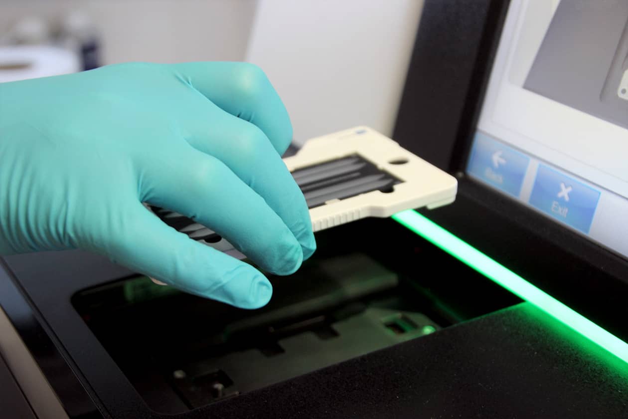 <hr>Flow cell (Illumina).