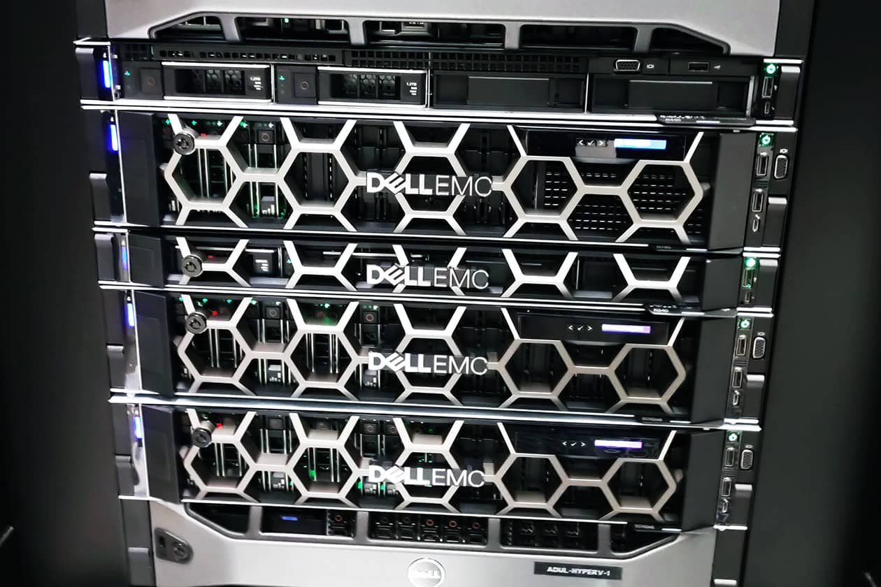 <hr>Serveur bioinformatique Dell.