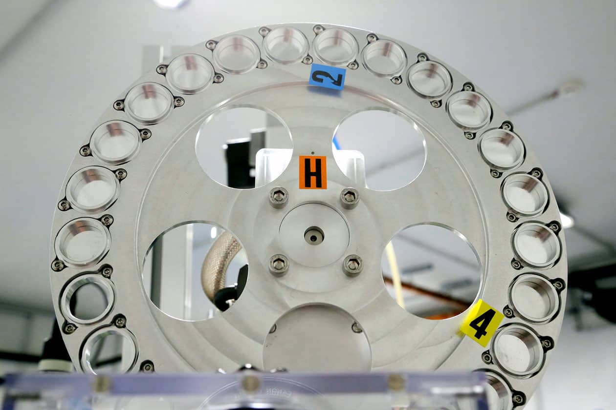<hr>Atténuateur d’énergie pour la protonthérapie.