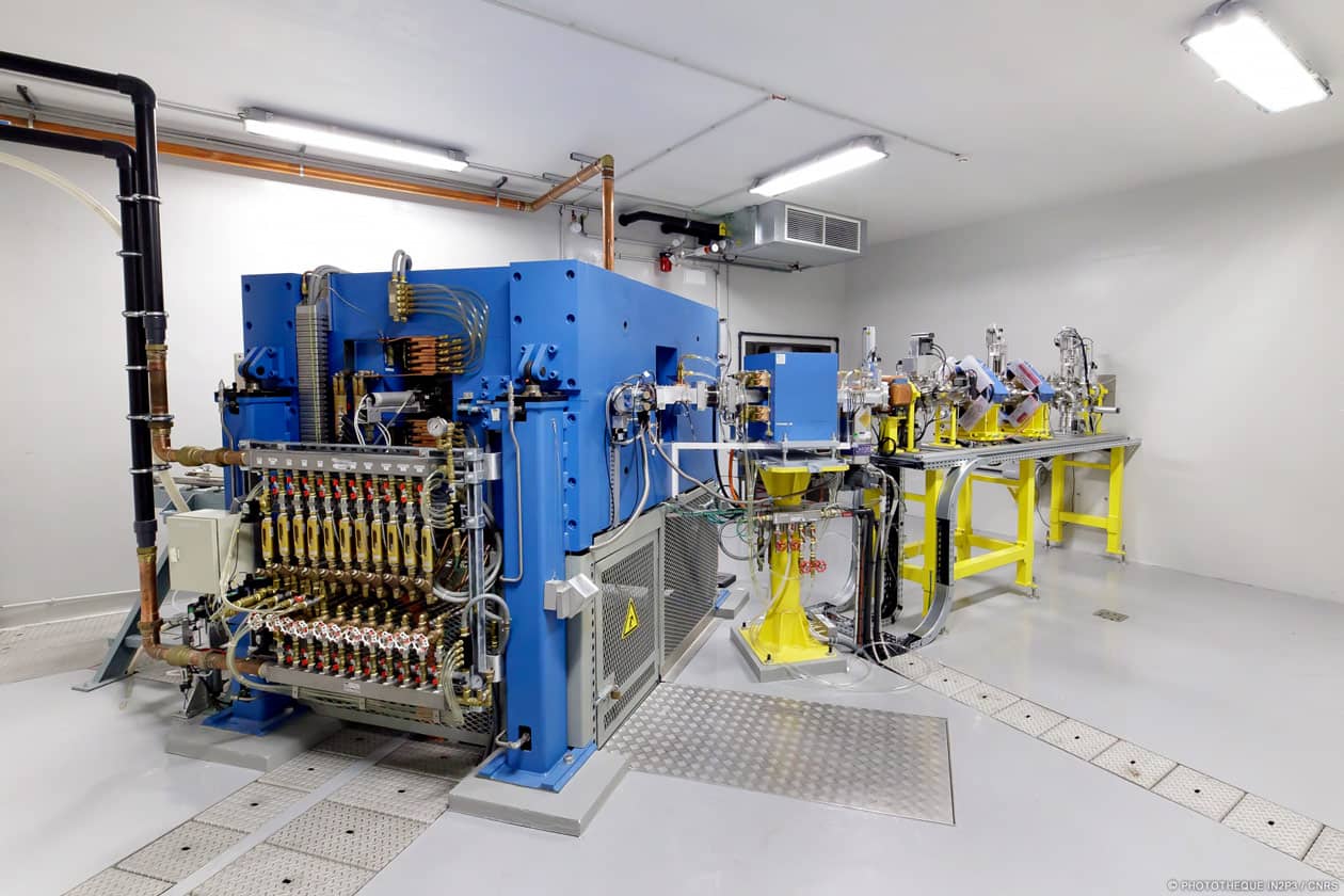 <hr>Cyclotron TR24 ACSI.