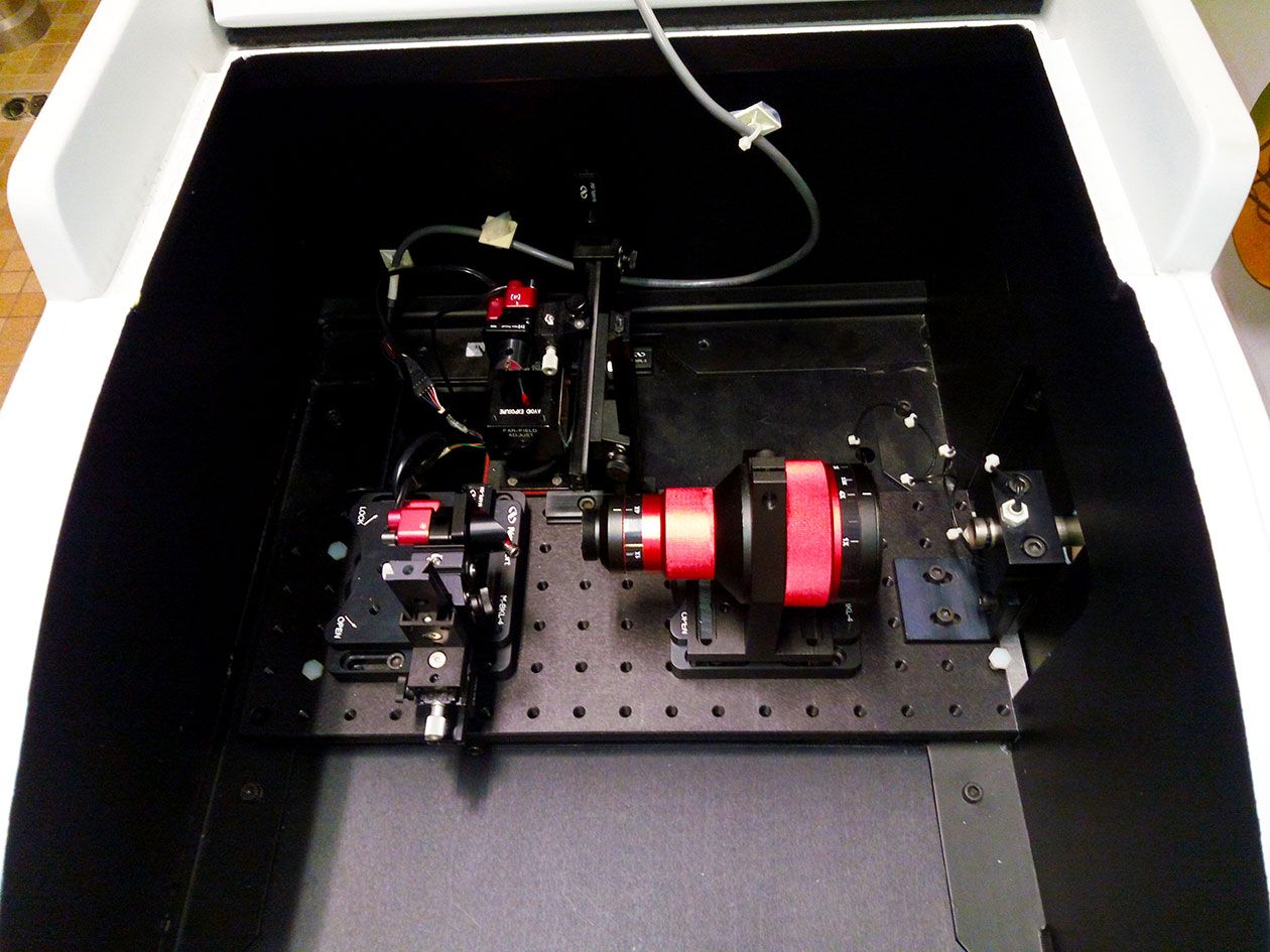 <hr>Laser CO2 utilisé pour les analyses structurales de lipides sur le spectromètre de masse FT-ICR MS (IRMPD).