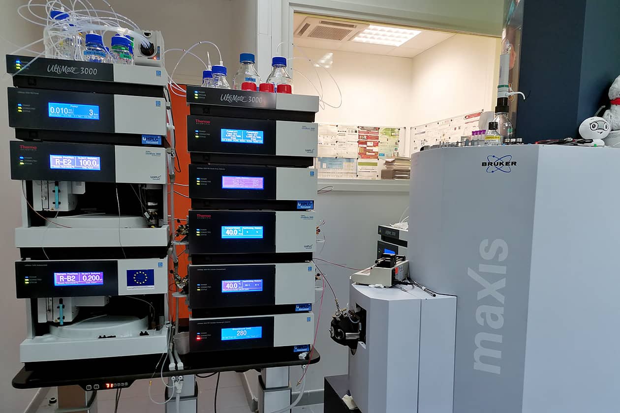 <hr>HMRS-QTOF maXis.