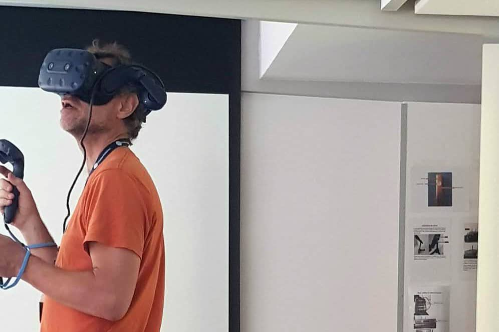 <hr>Session de tests de réalité virtuelle.