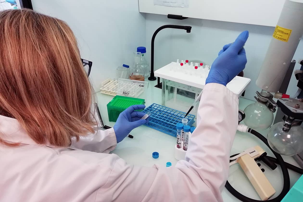 <hr>Extraction de biomarqueurs d’exposition aux anticancéreux dans du sang humain par SPE sous aspiration.