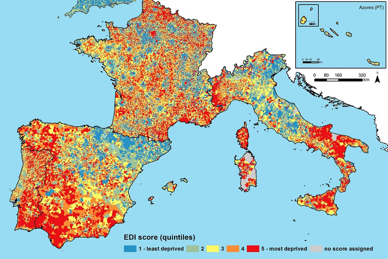 <hr>Indice européen de défaveur (EDI) en Europe. Plus le quintile est élevé (en rouge), plus l’unité géographique est défavorisée.