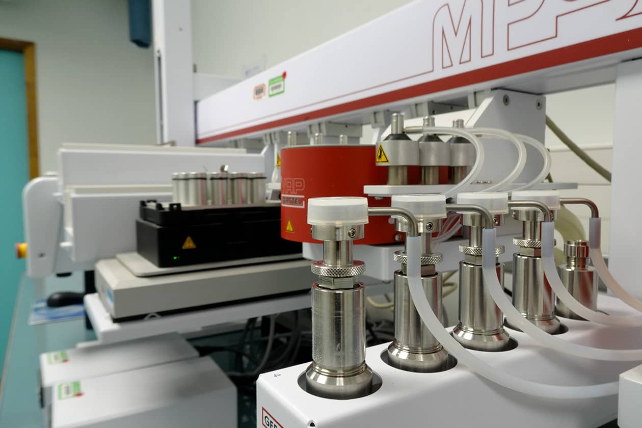 <hr>Robot de méthanolyse.