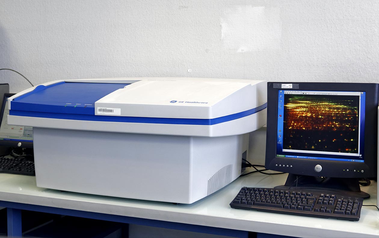 <hr>Scanner pour gels d’électrophorèse 2D.